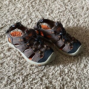 Khombu Kids' Sandals - Brown and Orange